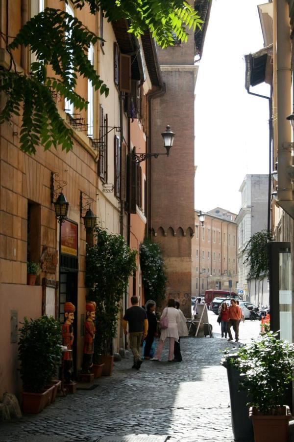 Ferienwohnung Attico Con Terrazza Santa Cecilia Rom Exterior foto