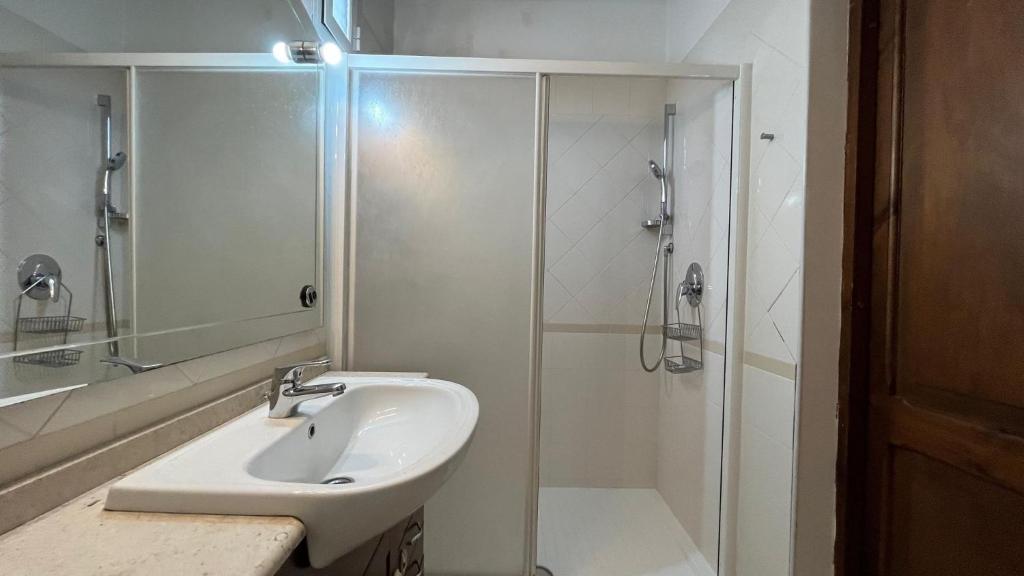 Ferienwohnung Attico Con Terrazza Santa Cecilia Rom Exterior foto