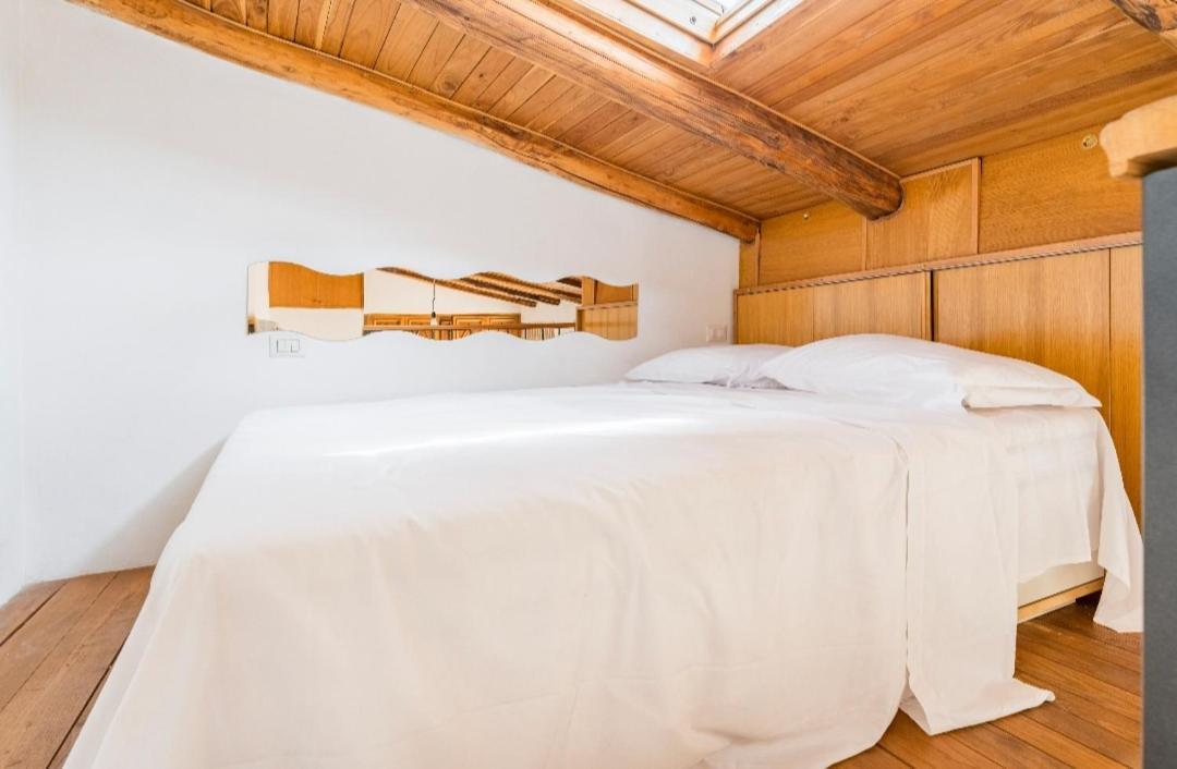 Ferienwohnung Attico Con Terrazza Santa Cecilia Rom Exterior foto