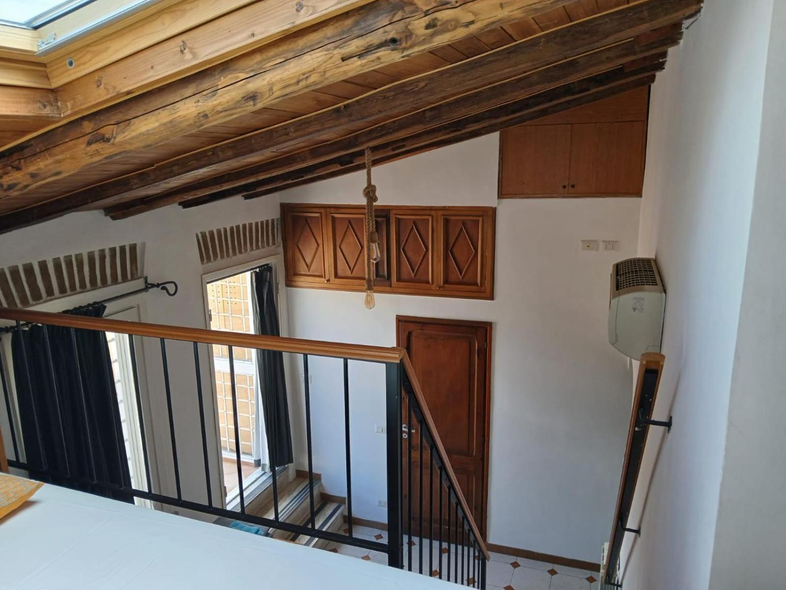 Ferienwohnung Attico Con Terrazza Santa Cecilia Rom Exterior foto